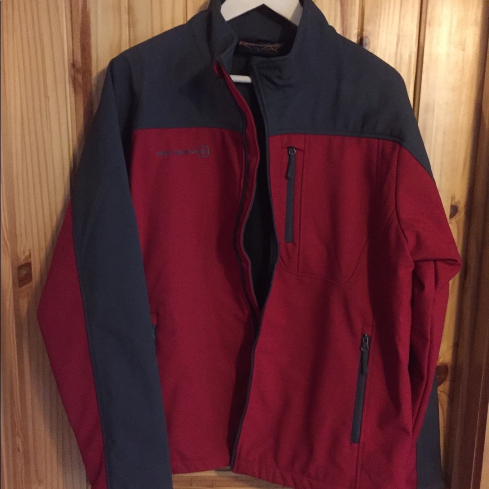 nwot free country soft shell jacket